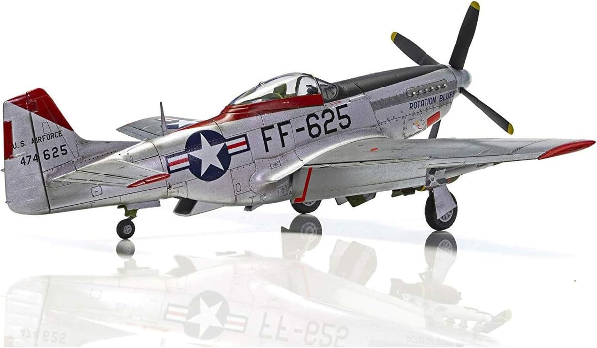 Airfix A05136 North American F51D Mustang Model Kit, 1:48 Scale