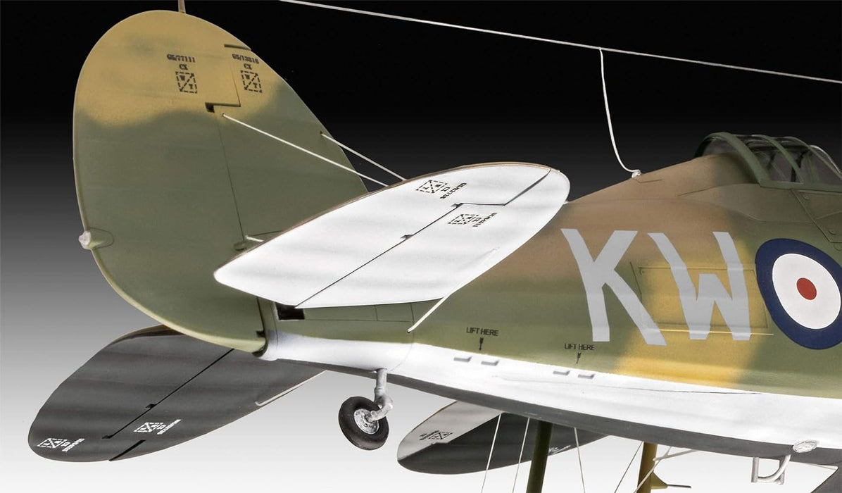Revell Gloster Gladiator Mk. II 1:32 Model Kit, 26.2 cm Unvarnished